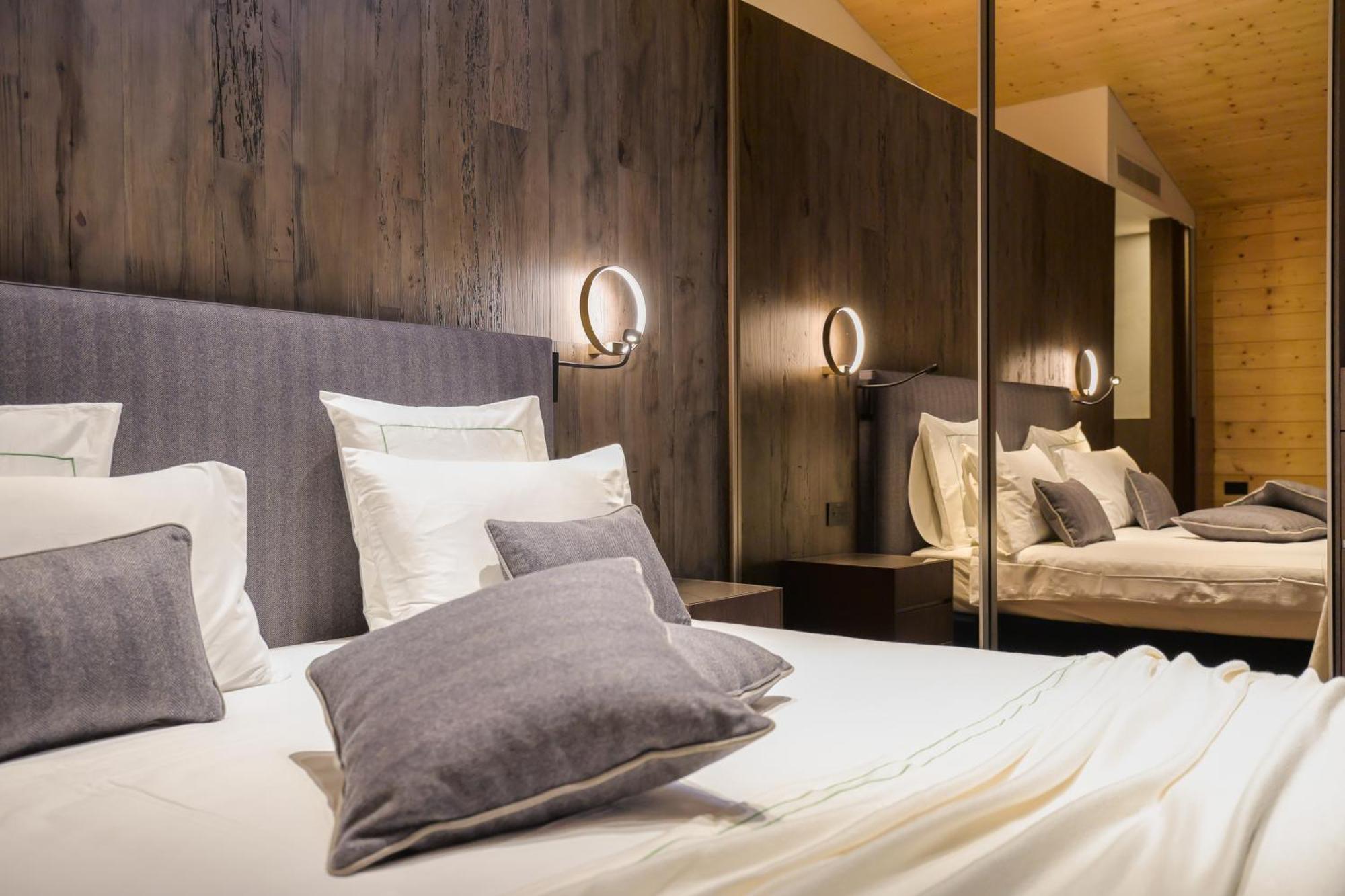 Collina Luxury Relais Hotel Clusone Exterior photo